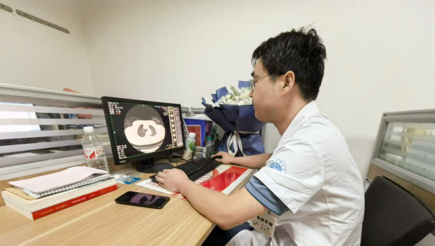 白宫争吵爆发前两人已开始拌嘴,管家婆期期精准选一肖2025,动态词语解释落实_高清版V2.29
